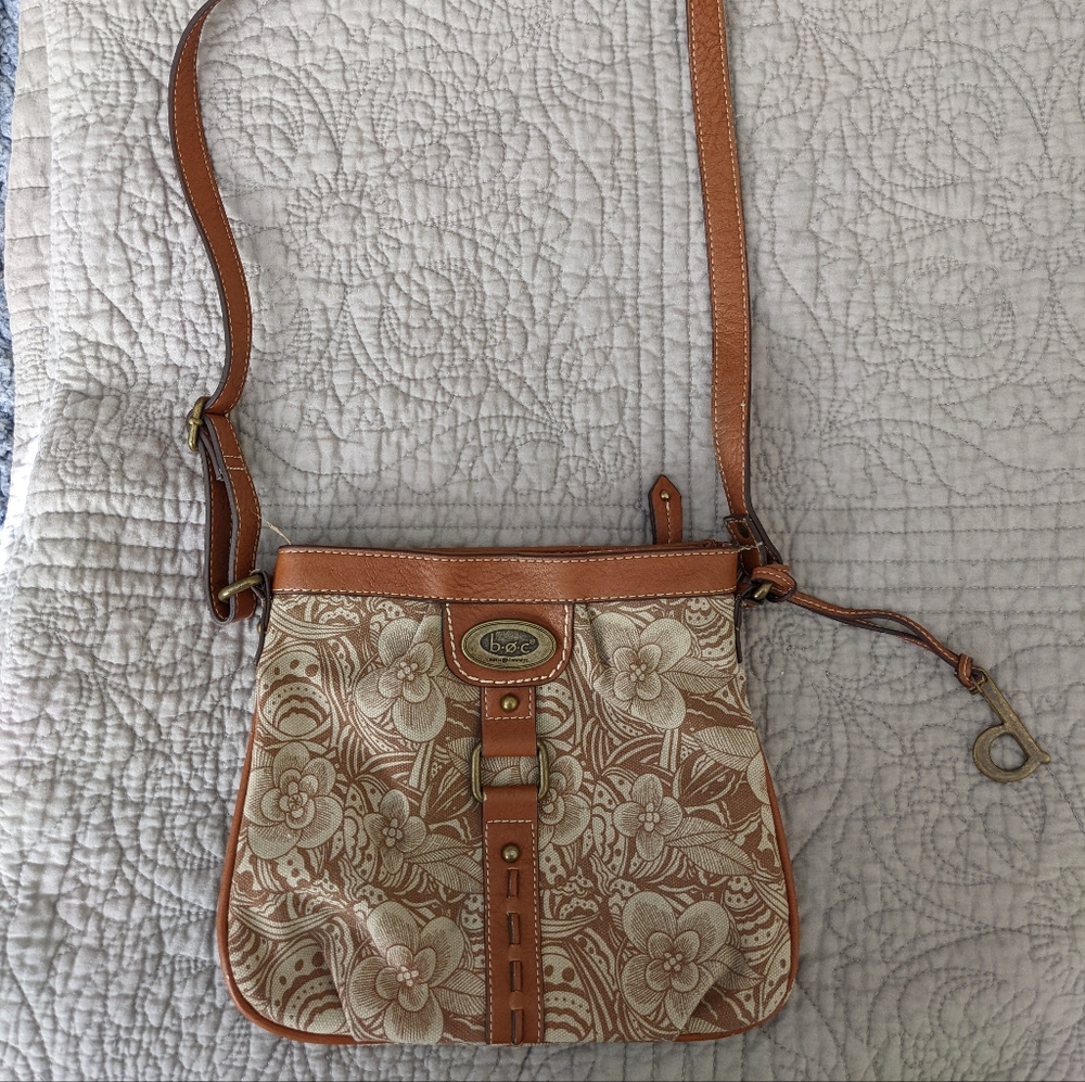 BOC Caramel Brown Crossbody Purse